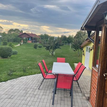 באניה לוקה Family Resort Trapisti מראה חיצוני תמונה