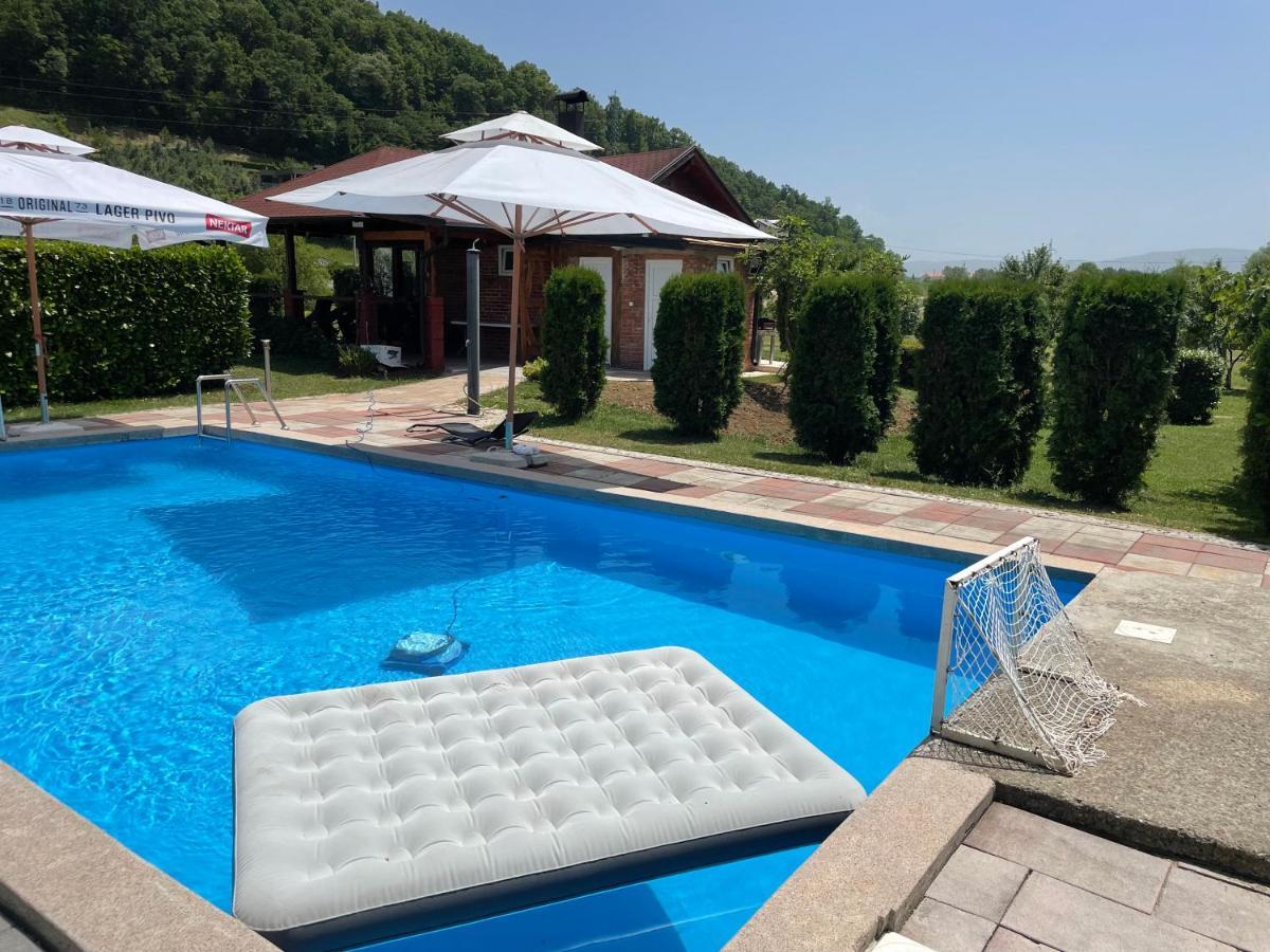 באניה לוקה Family Resort Trapisti מראה חיצוני תמונה
